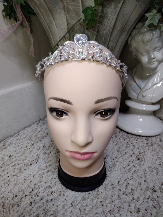 Believe By Brilliance Accessories - Believe By Brilliance Silver & Heart Shaped Cubic Zirconia Bridal Tiara